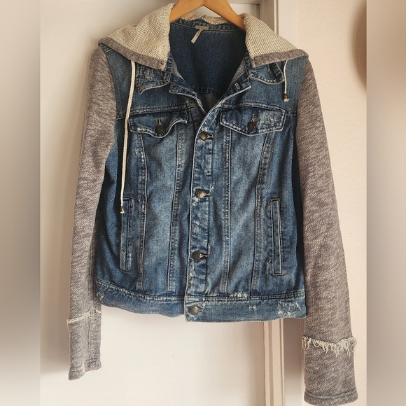 Free People Blue Denim Jacket with Gray Sleeves And Hoodie Sz L - Picture 2 of 7